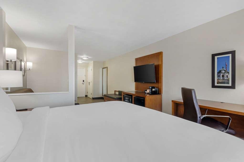 Comfort Inn & Suites Brunswick Pokoj fotografie