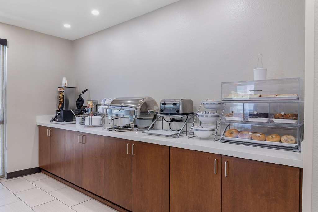 Comfort Inn & Suites Brunswick Restaurace fotografie